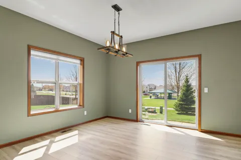 $519,900 | 260 South Goldenrod Drive, Sun Prairie, WI 53590