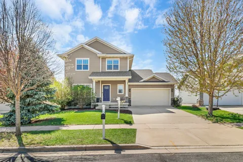 $519,900 | 260 South Goldenrod Drive, Sun Prairie, WI 53590