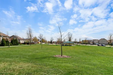 $525,000 | 260 South Goldenrod Drive, Sun Prairie, WI 53590