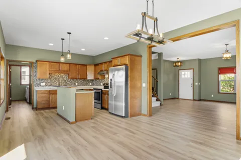 $525,000 | 260 South Goldenrod Drive, Sun Prairie, WI 53590