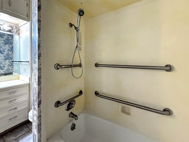 412 Neal Street Jasper, TX 75951 - Photo 10 of 22 a bathroom with a shower
