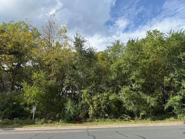 $157,000 | 1634 River Shore Drive, Hastings, MN 55033