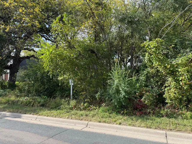 $157,000 | 1634 River Shore Drive, Hastings, MN 55033