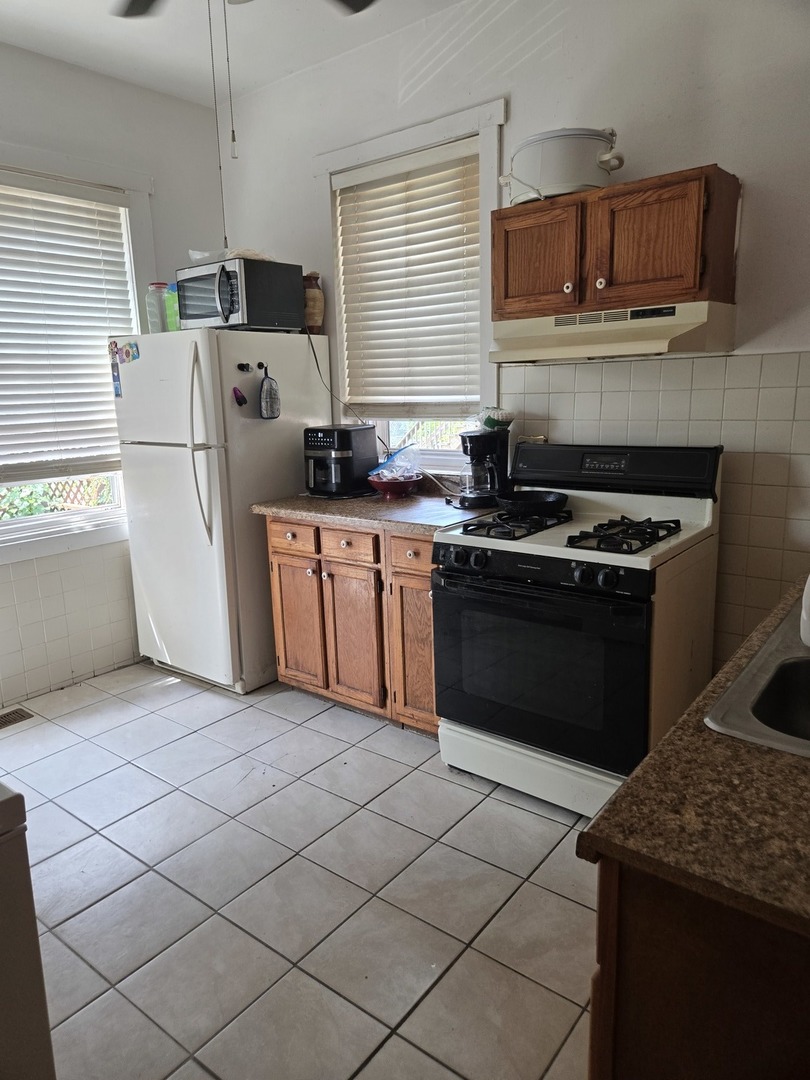 6522 South Peoria Street Chicago, IL 60621 - Photo 6 of 11