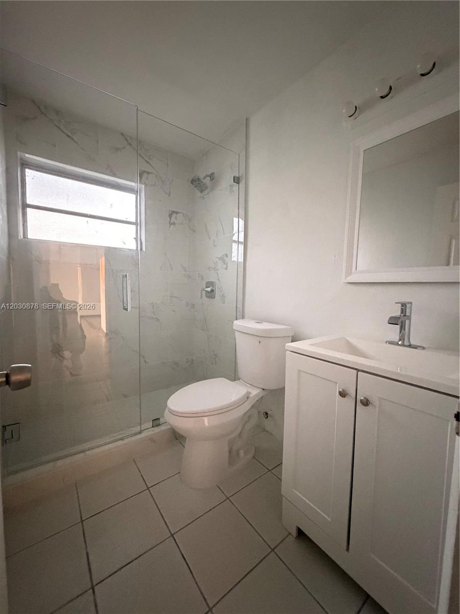 7250 Southwest 94th Place, Unit B8 Miami, FL 33173 - Photo 3 of 23