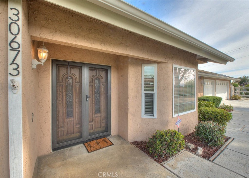30673 Del Rey Road Temecula, CA 92591 - Photo 6 of 47 Double Door Front Entry With Metal Screen Security Doors