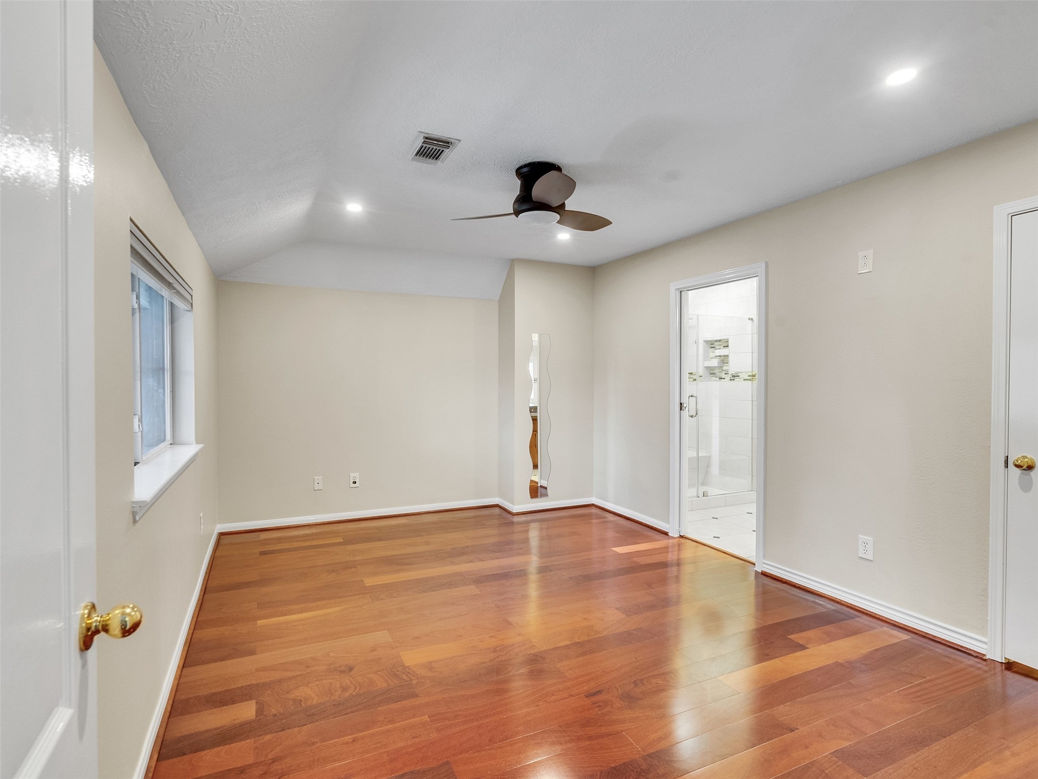 4414 Santee Drive Baytown, TX 77521 - Photo 36 of 50 a view of an empty room