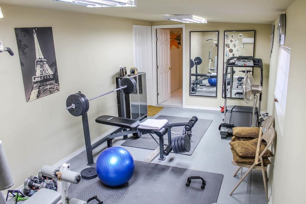 4414 Santee Drive Baytown, TX 77521 - Photo 48 of 50 a view of a room with gym equipment