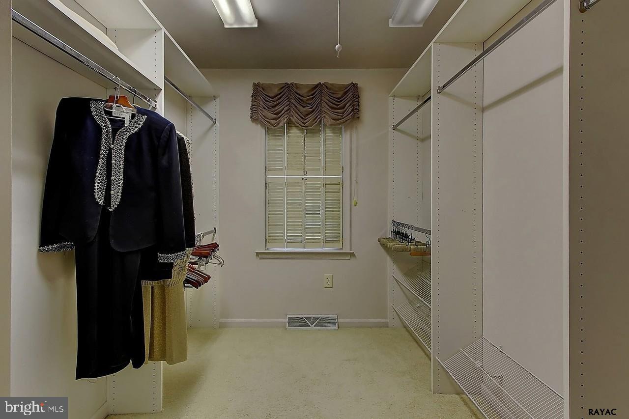 1000 Grantley Road York, PA 17403 - Photo 15 of 36 Gallery Image 15