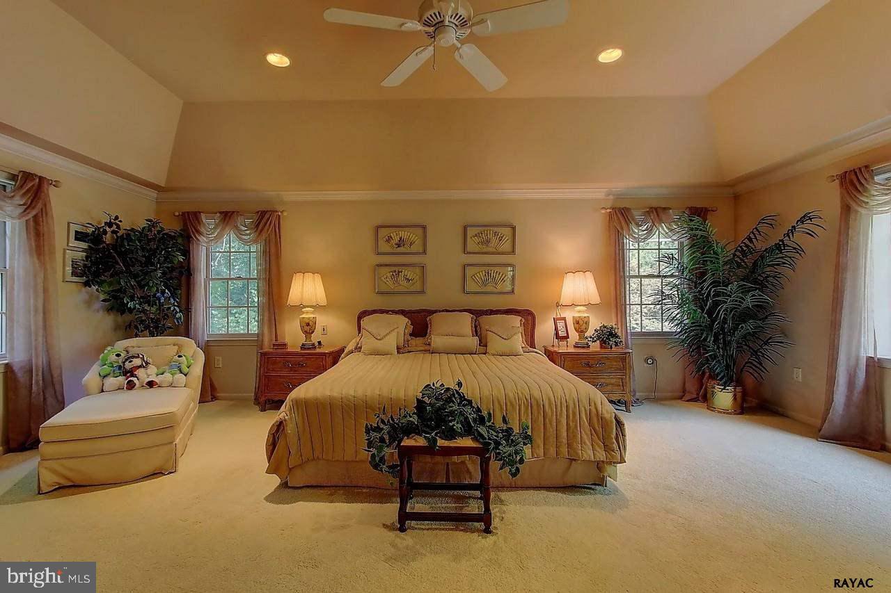 1000 Grantley Road York, PA 17403 - Photo 16 of 36 Gallery Image 16