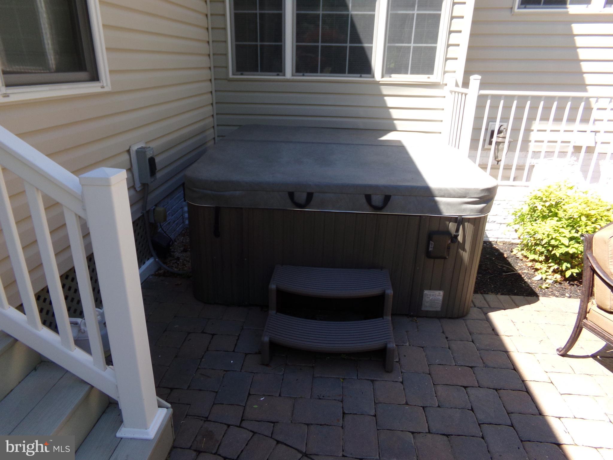 11200 Snowden Pond Road Laurel, MD 20708 - Photo 15 of 63 5 person hot tub