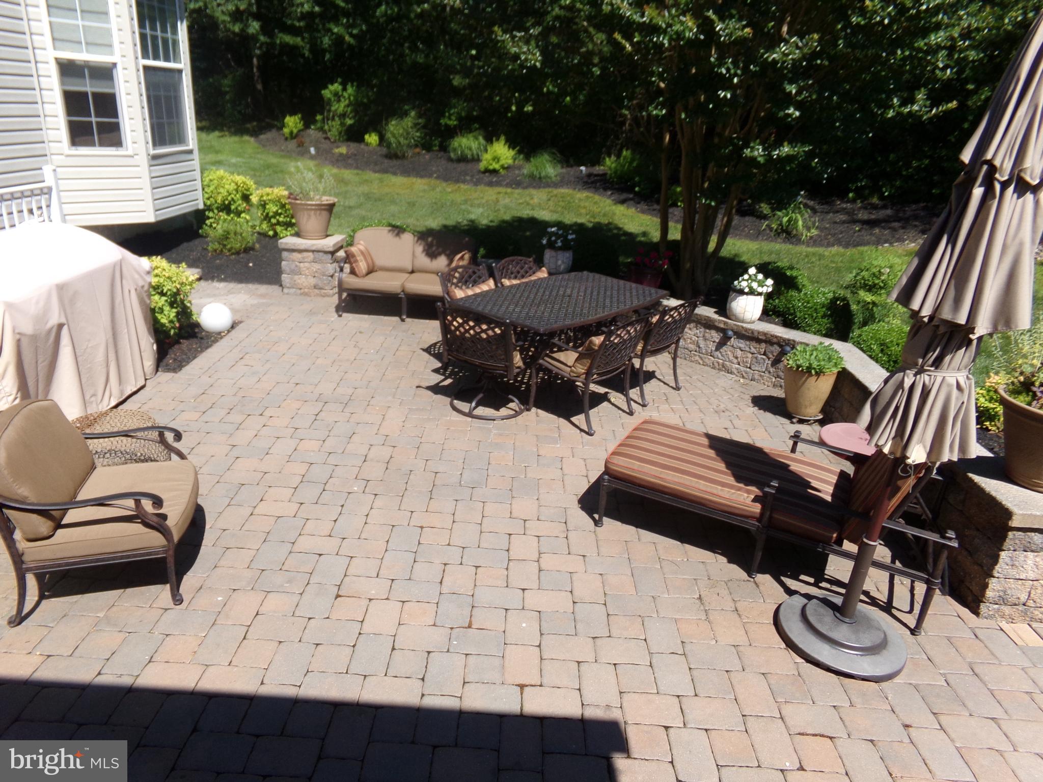 11200 Snowden Pond Road Laurel, MD 20708 - Photo 16 of 63 patio furniture conveys