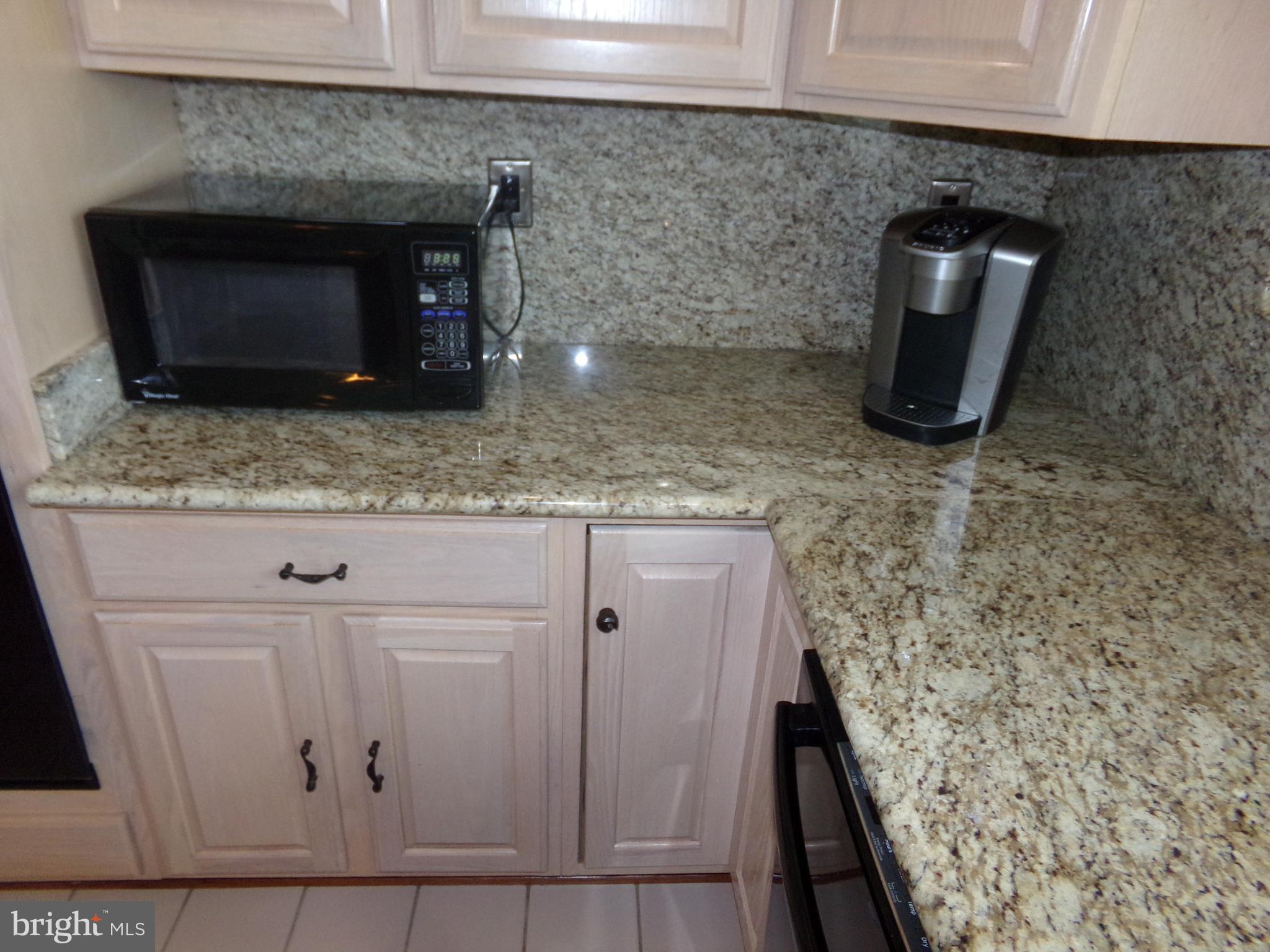 11200 Snowden Pond Road Laurel, MD 20708 - Photo 24 of 63 granite counters with full backsplash