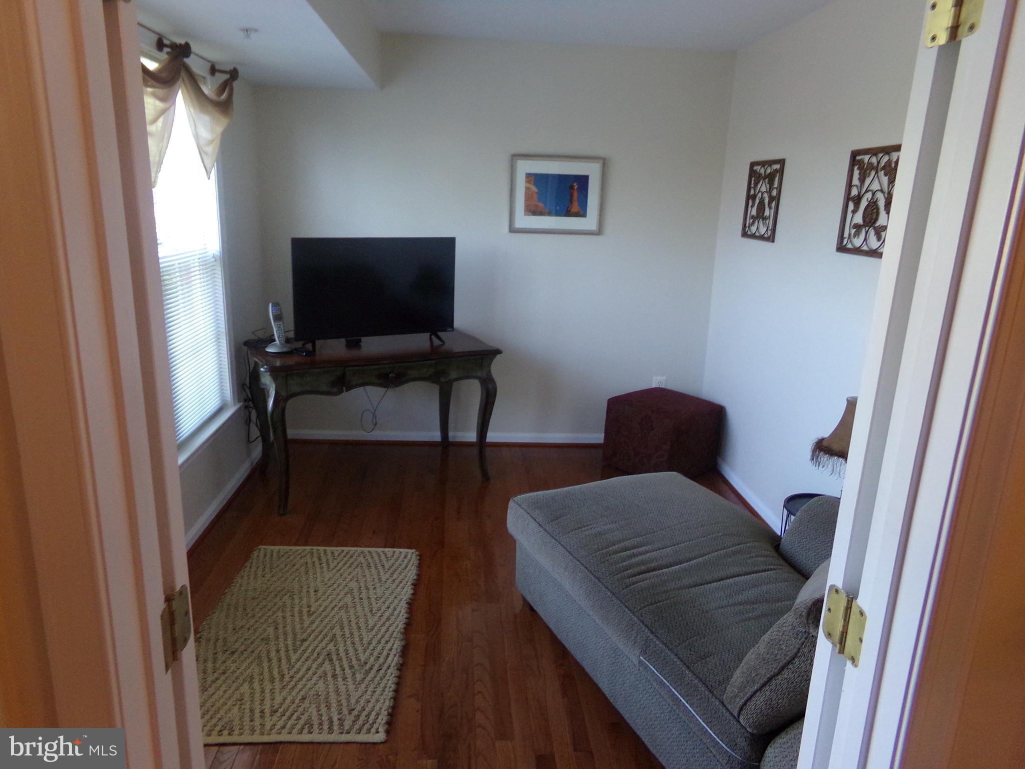 11200 Snowden Pond Road Laurel, MD 20708 - Photo 45 of 63 master bedroom sitting room