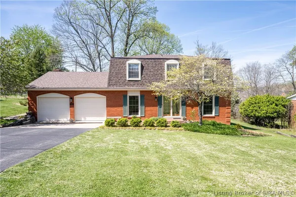 $400,000 | 41 Hilltop Road, Floyds Knobs, IN 47119
