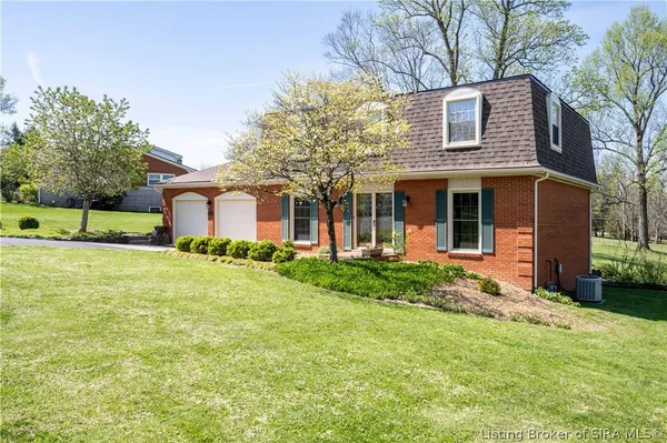 $400,000 | 41 Hilltop Road, Floyds Knobs, IN 47119