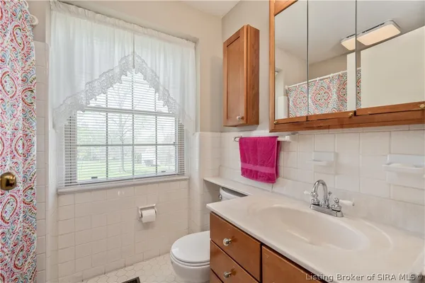 $400,000 | 41 Hilltop Road, Floyds Knobs, IN 47119