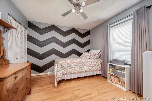 $400,000 | 41 Hilltop Road, Floyds Knobs, IN 47119