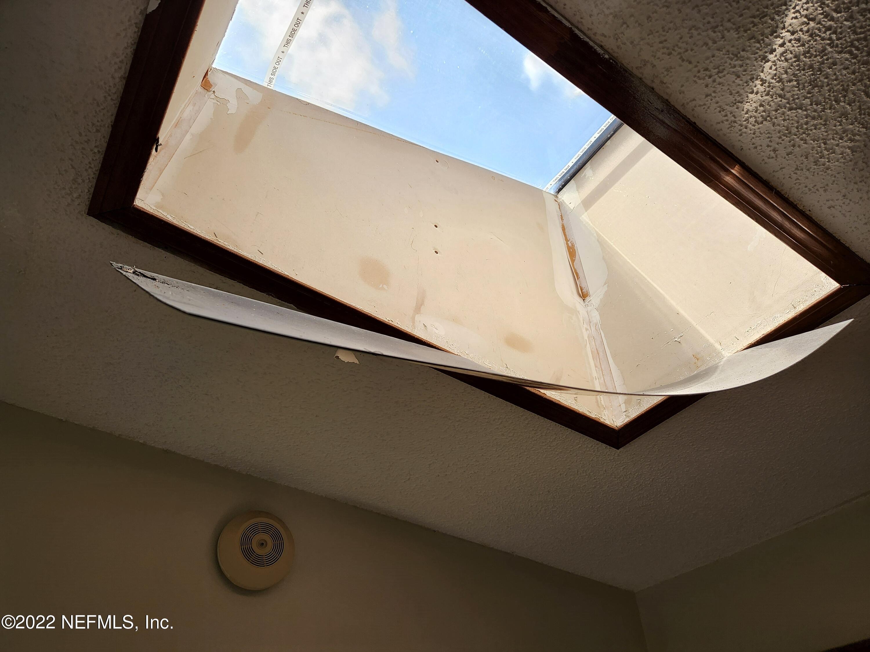 12838 Ridgemore Lane Jacksonville, FL 32258 - Photo 25 of 28 Skylight