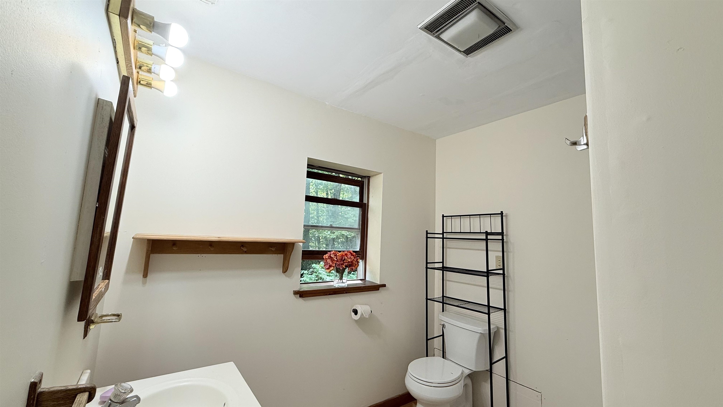 3919 East Bakersfield Road Bakersfield, VT 05450 - Photo 17 of 60