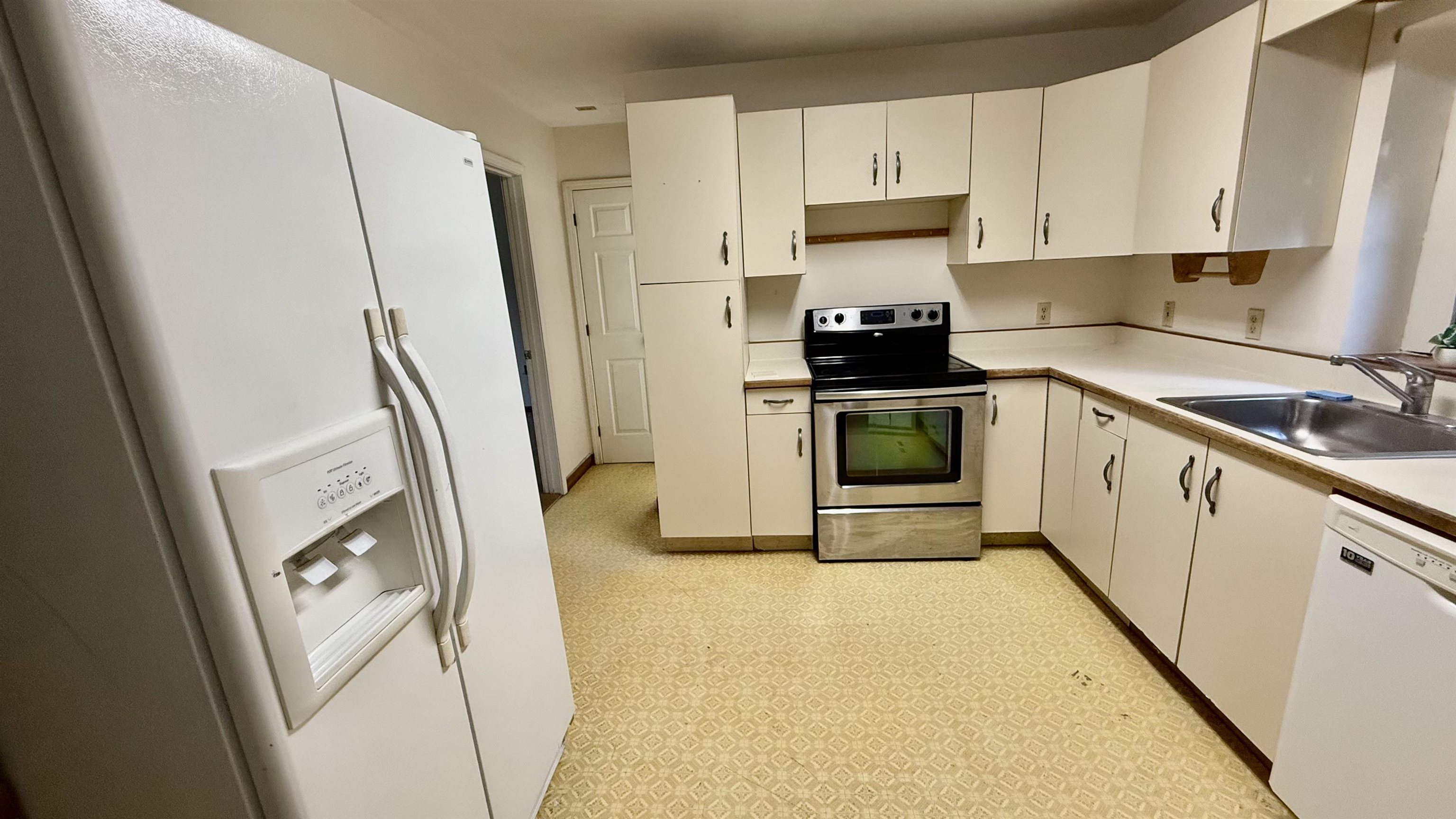 3919 East Bakersfield Road Bakersfield, VT 05450 - Photo 8 of 60