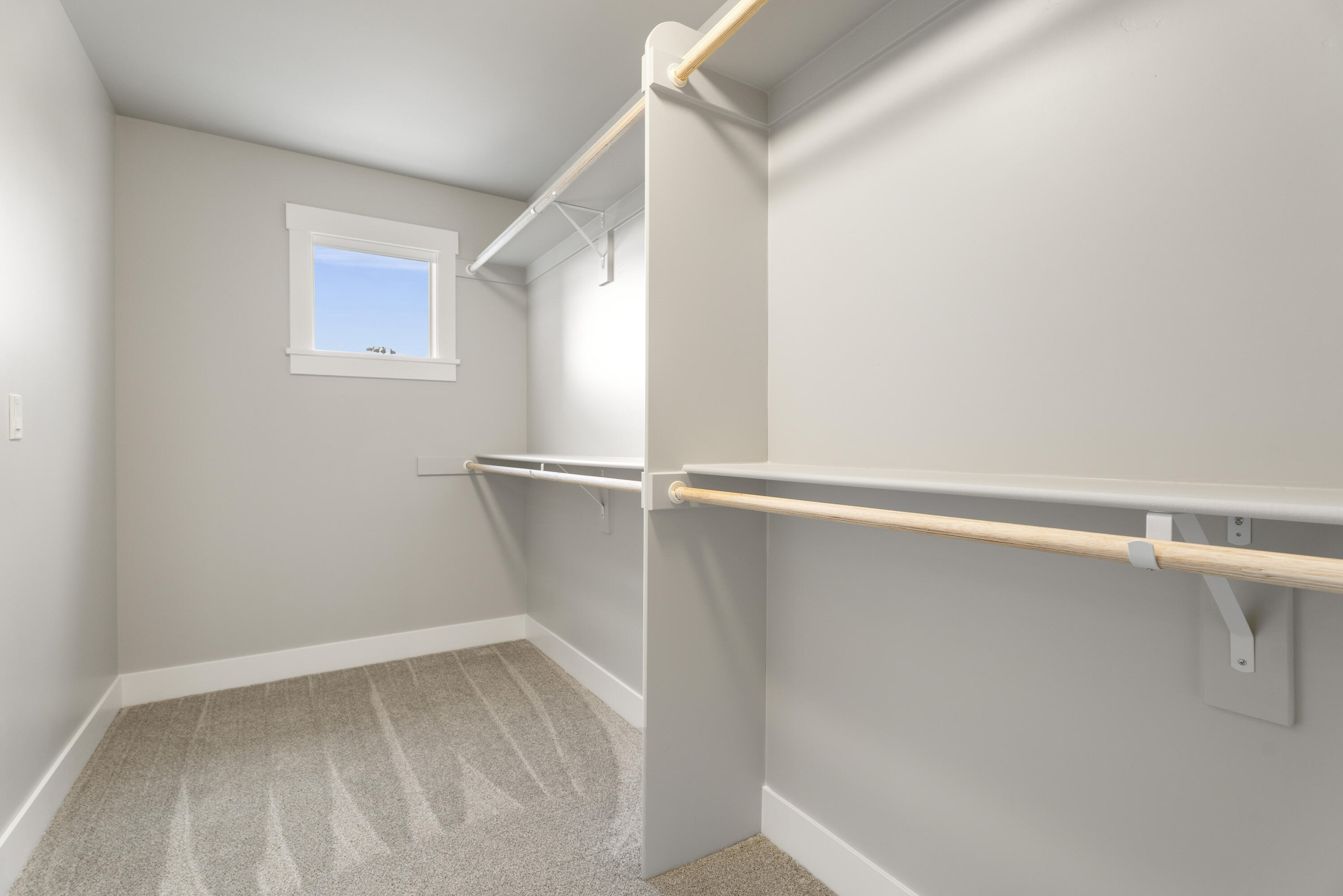 3937 Southwest Coyote Avenue, Unit LOT 154 Redmond, OR 97756 - Photo 17 of 24 23-Closet