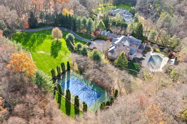$10,800,000 | 660 Chicken Valley Road, Locust Valley, NY 11560