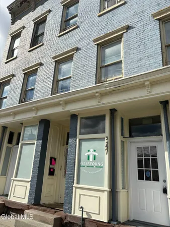 $1 | 347 South Pearl Street, Albany, NY 12202