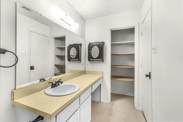 $318,500 | 2709 Willow Bend Court, Bedford, TX 76021