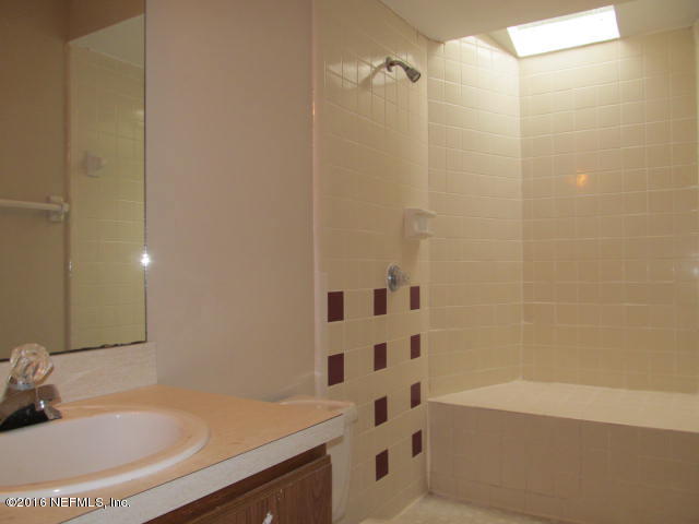2021 Rothbury Drive Jacksonville, FL 32221 - Photo 11 of 15 Bathroom