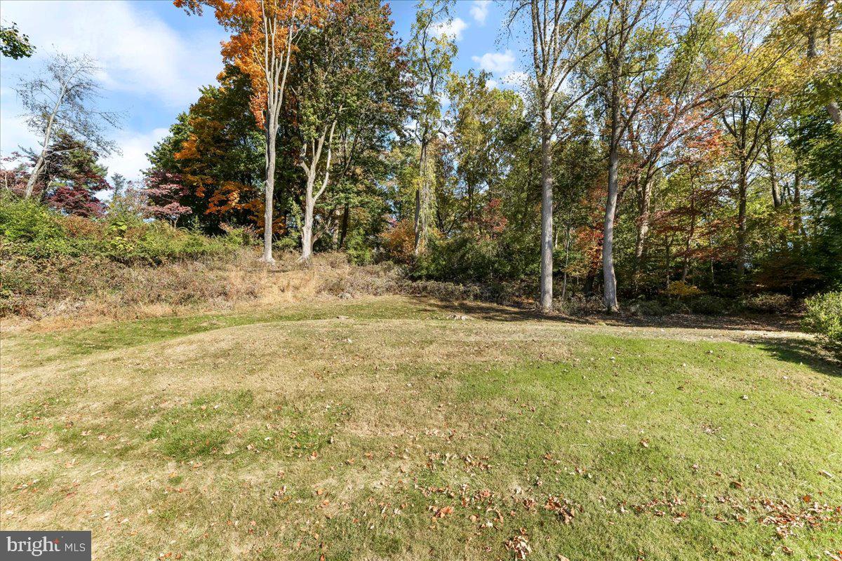 1677 Slitting Mill Road Glen Mills, PA 19342 - Photo 8 of 32