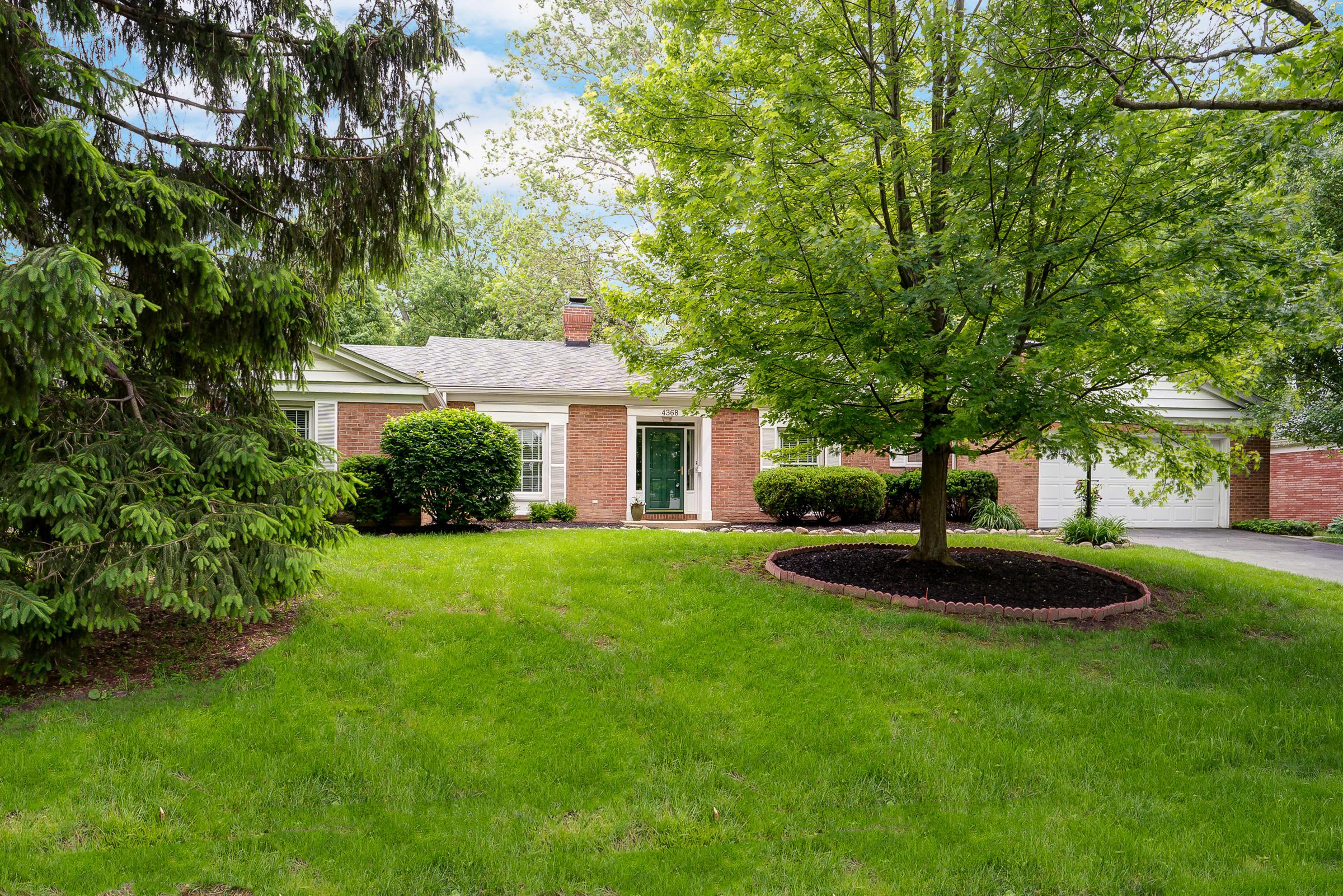 4368 Donington Road Upper Arlington, OH 43220 - Photo 1 of 30