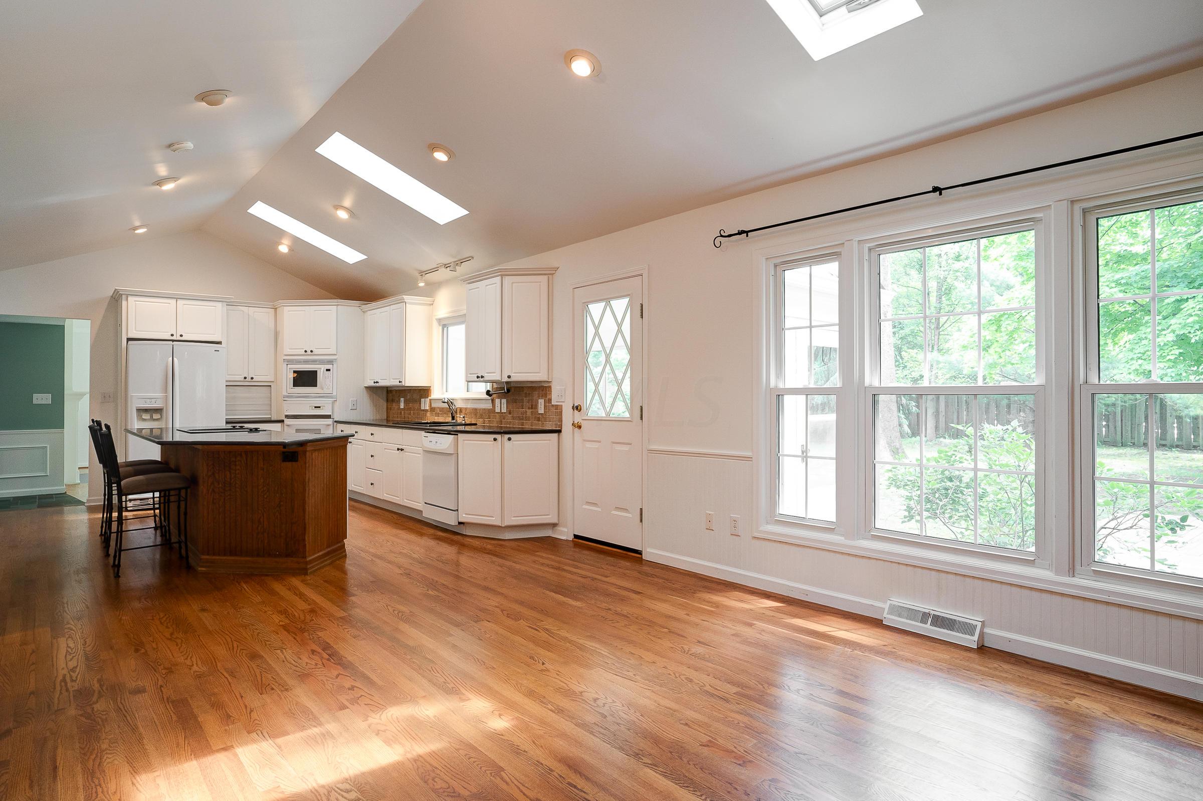 4368 Donington Road Upper Arlington, OH 43220 - Photo 16 of 30
