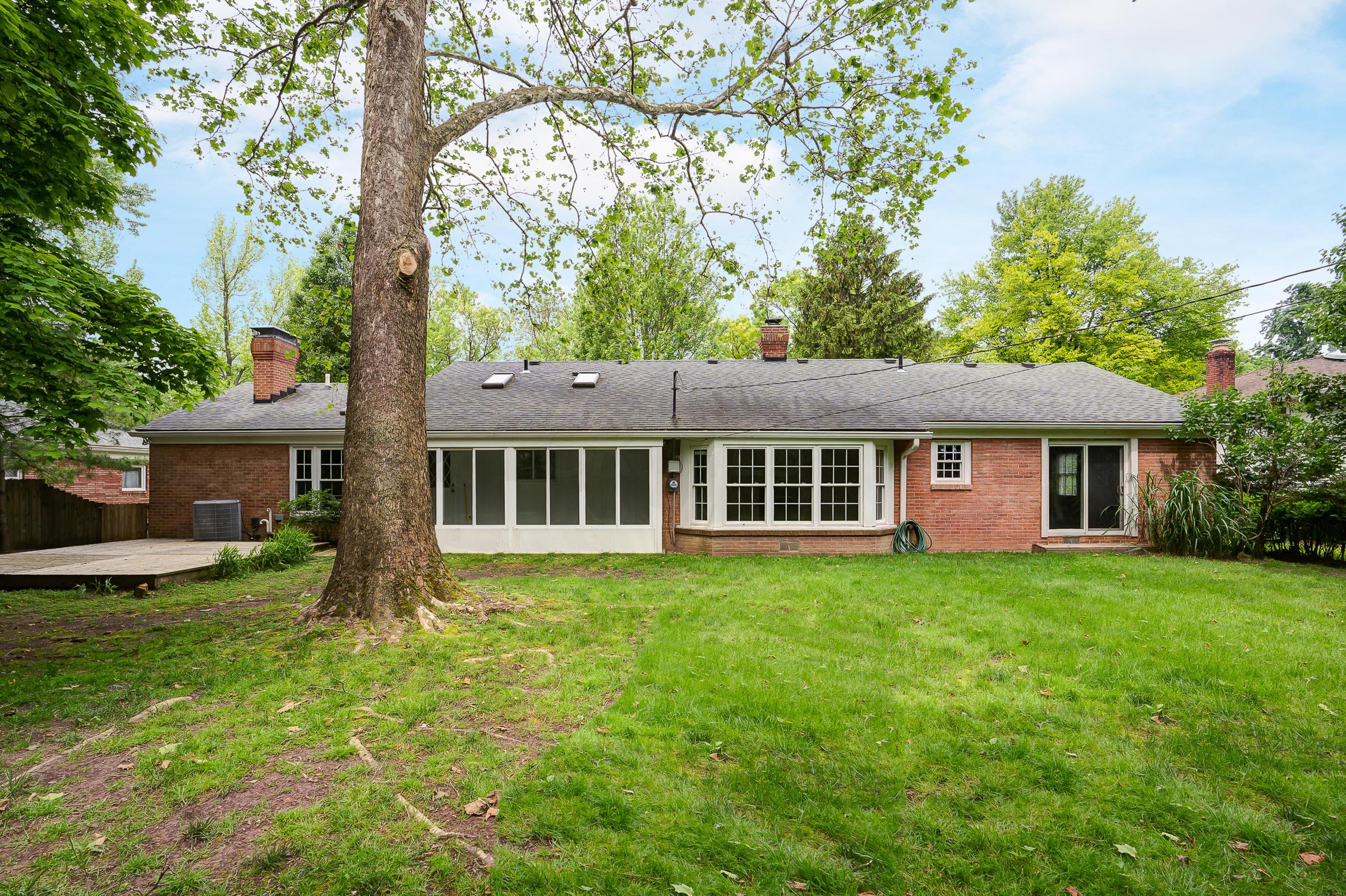 4368 Donington Road Upper Arlington, OH 43220 - Photo 21 of 30