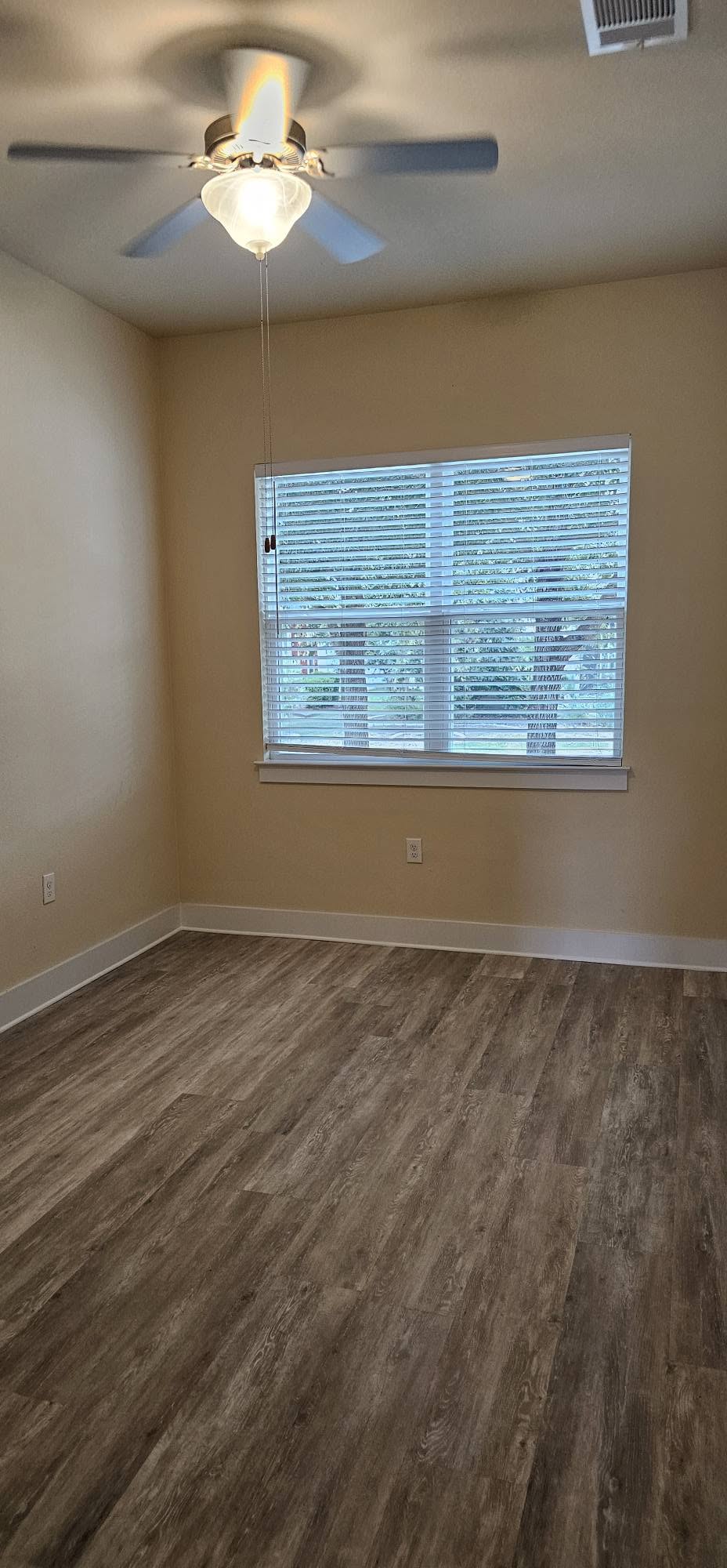 212 Verrado Path Austin, TX 78745 - Photo 15 of 39 Gallery Image 15