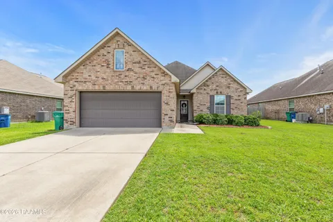 $244,900 | 102 St Kenan Street, Youngsville, LA 70592