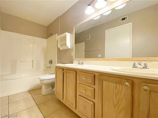 $1,325 | 3061 Key Largo Drive, Unit 204, Las Vegas, NV 89120
