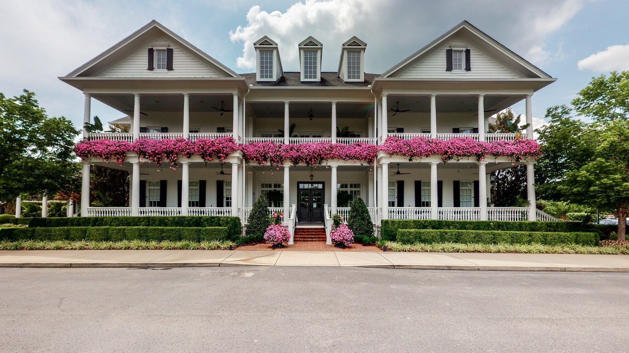 318 Byron Way Franklin, TN 37064 - Photo 42 of 53 a view of a building with a garden and plants
