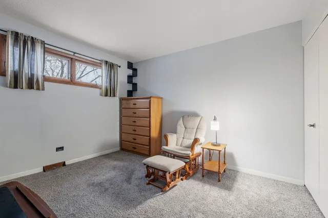 $264,900 | 16345 Brementowne Drive, Tinley Park, IL 60477