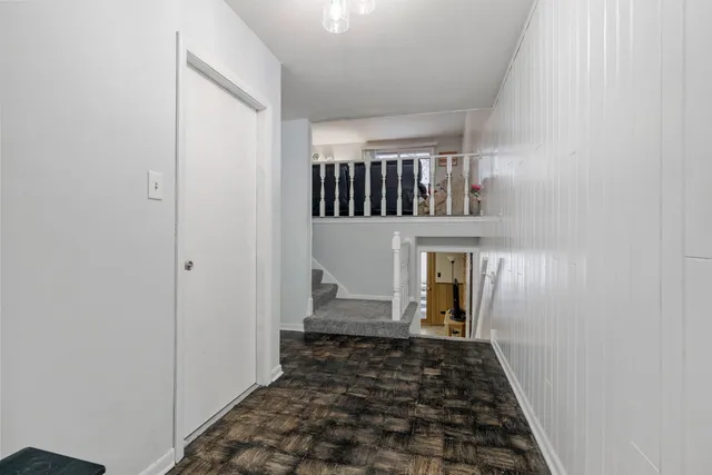 $264,900 | 16345 Brementowne Drive, Tinley Park, IL 60477