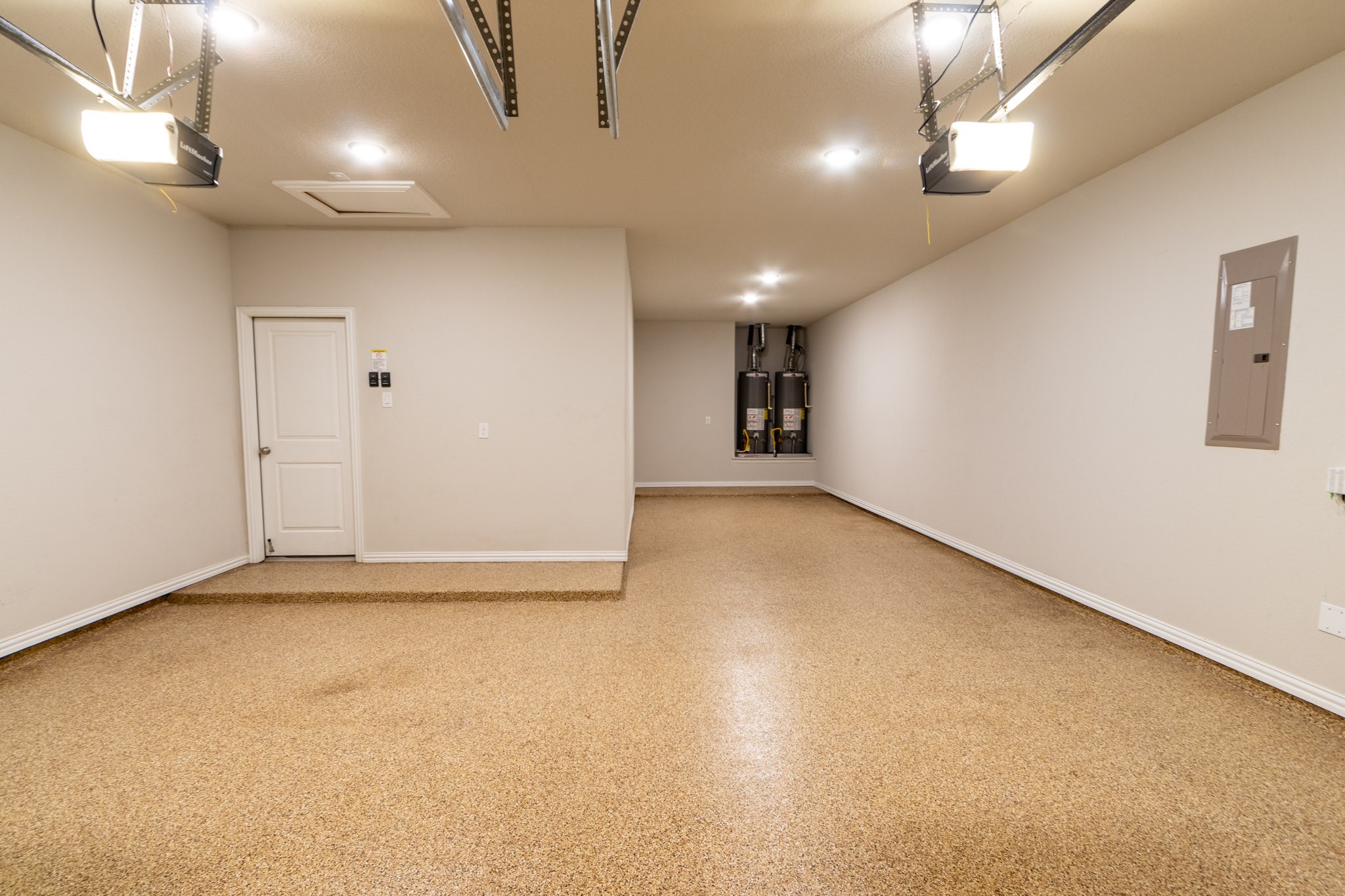 2831 Maple Oak Lane Manvel, TX 77578 - Photo 38 of 50 3 Car Tandem Garage