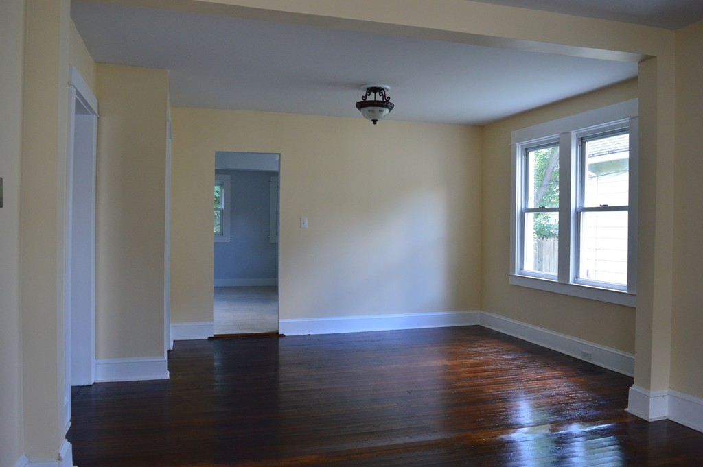 113 Littleton Street Springfield, MA 01104 - Photo 11 of 30 Gallery Image 11