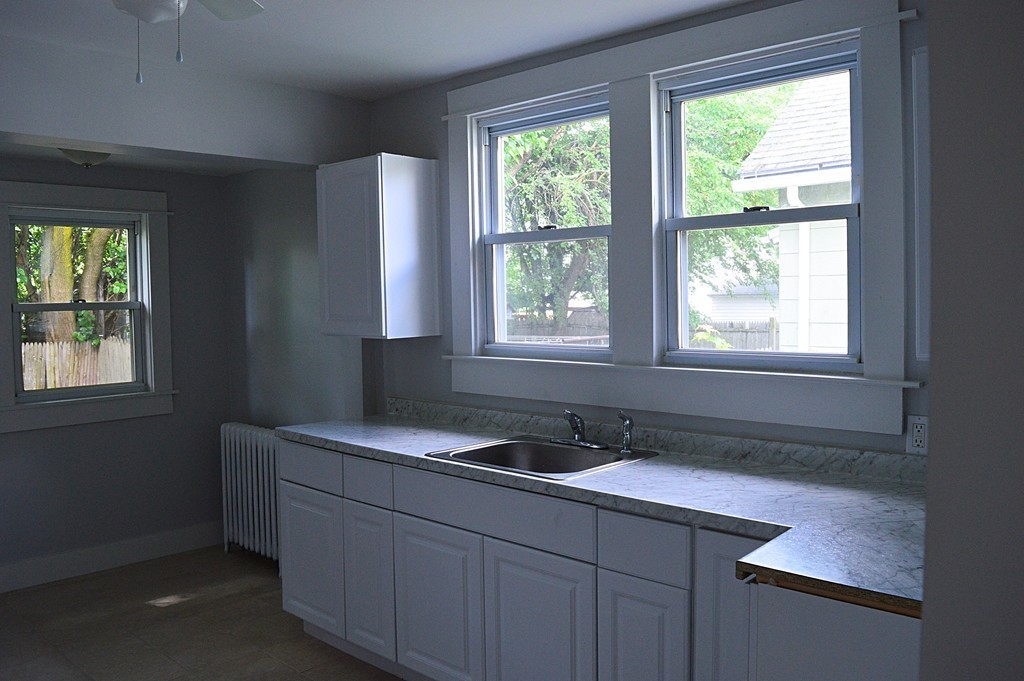 113 Littleton Street Springfield, MA 01104 - Photo 12 of 30 Gallery Image 12