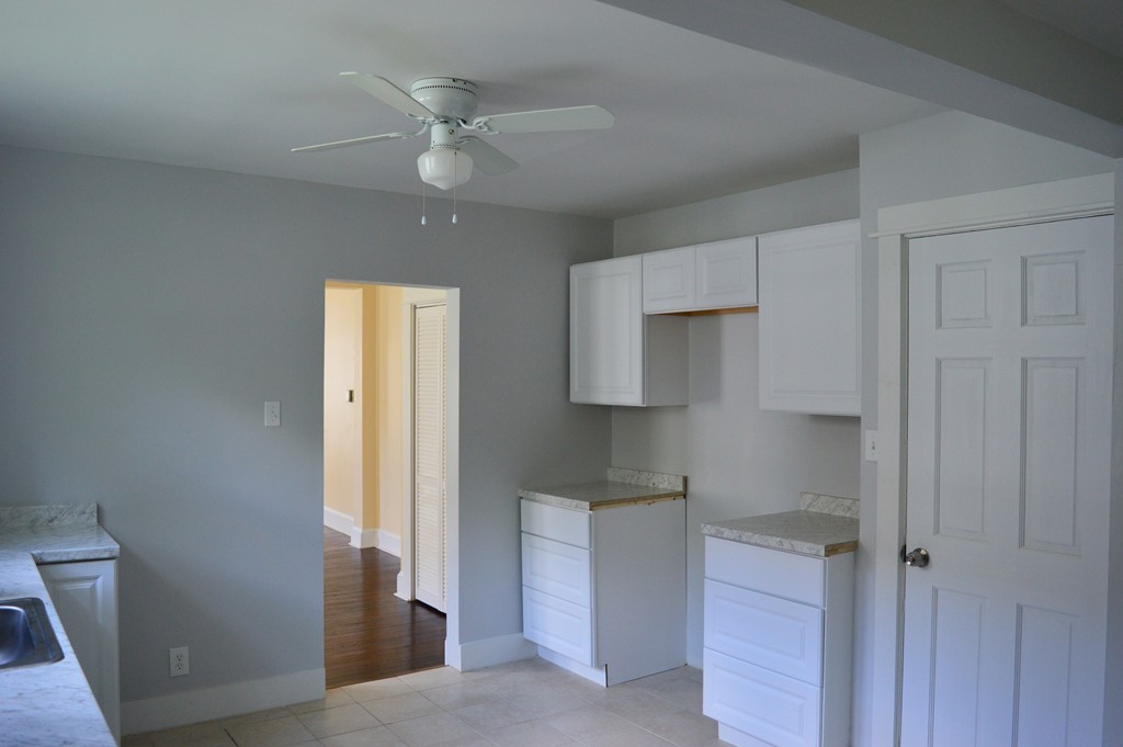 113 Littleton Street Springfield, MA 01104 - Photo 17 of 30 Gallery Image 17
