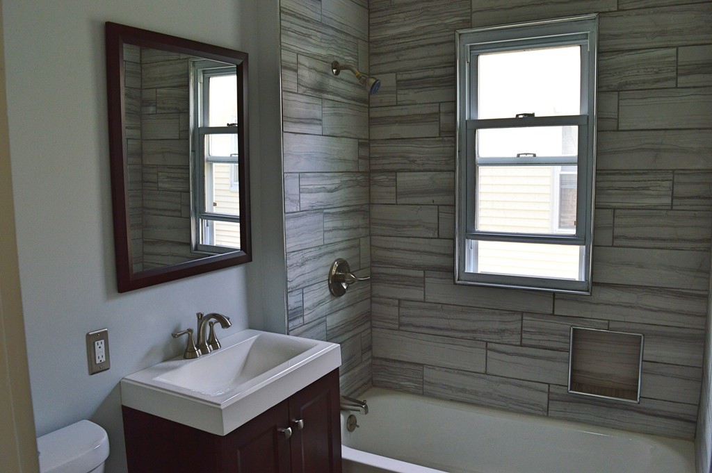 113 Littleton Street Springfield, MA 01104 - Photo 18 of 30 Gallery Image 18
