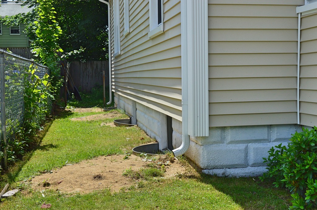 113 Littleton Street Springfield, MA 01104 - Photo 5 of 30 Gallery Image 5