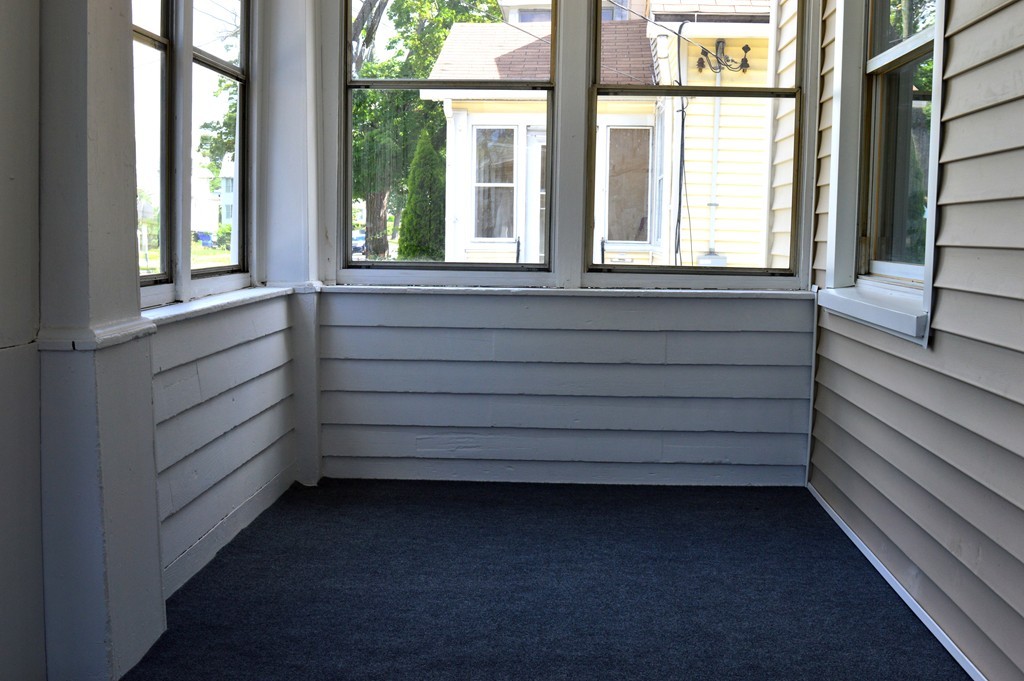113 Littleton Street Springfield, MA 01104 - Photo 8 of 30 Gallery Image 8