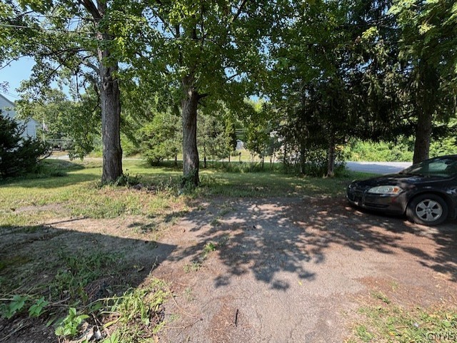 102 Oakley Road Camillus, NY 13209 - Photo 3 of 18 Gallery Image 3