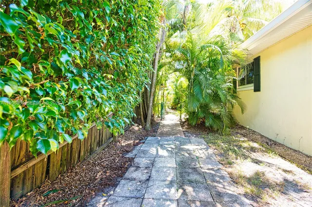 $889,000 | 123 South Sewalls Point Road, Stuart, FL 34996