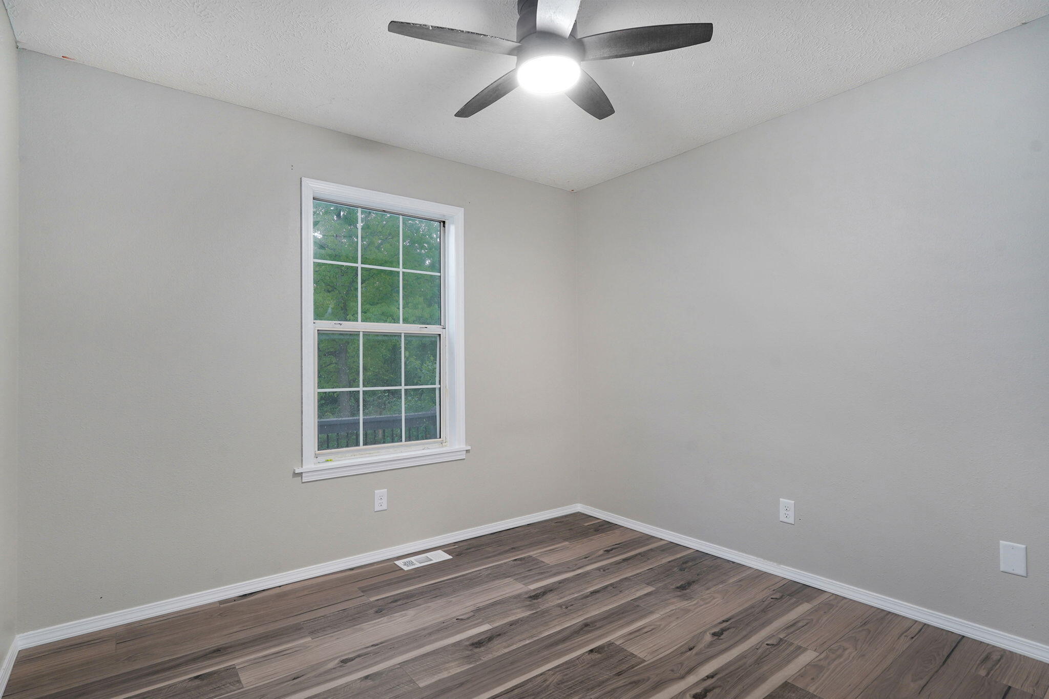 813 Galena Road Ozark, MO 65721 - Photo 24 of 29 813 Galena Rd-27
